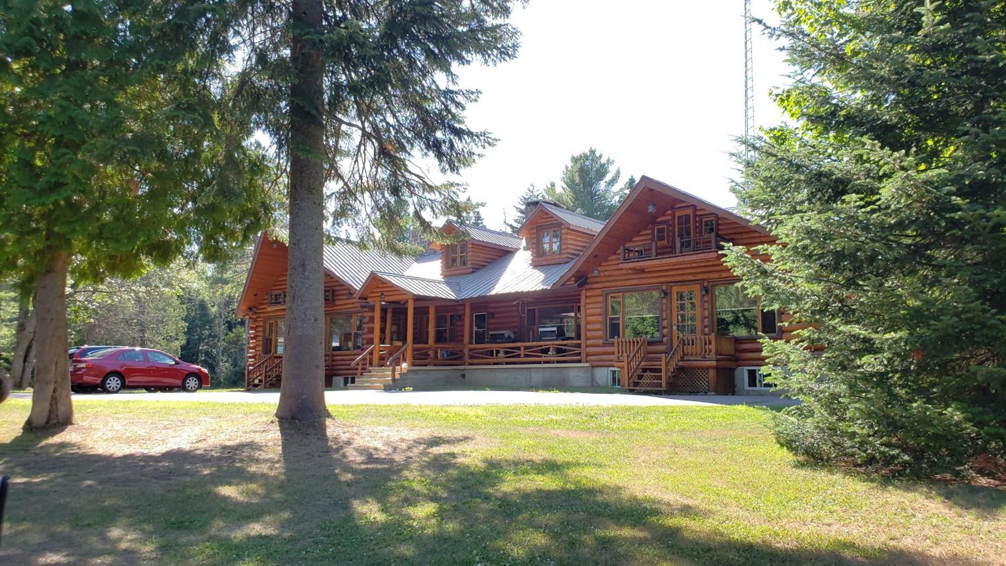 Pourvoirie Du Lac Blanc Saint-Alexis-des-Monts Exteriör bild